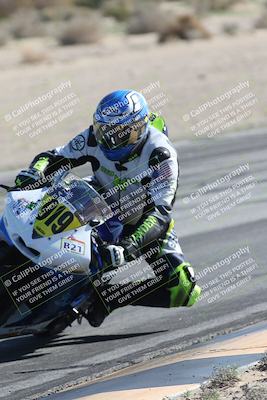 media/Jan-16-2026-CVMA Friday Practice (Fri) [[6f2bf47531]]/5-Racer 4-Trackday1/Session 3 (Turn 7 Inside)/